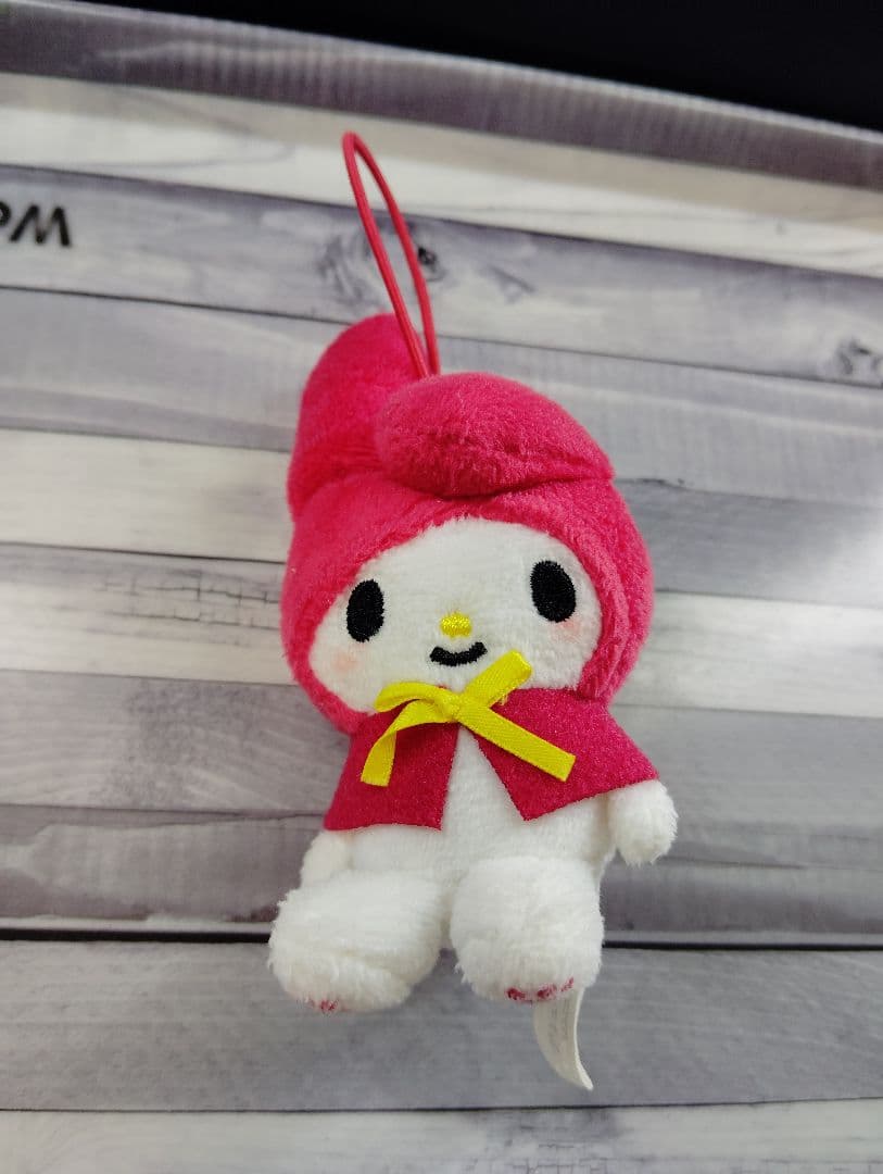 レア　マイメロディ　プチマスコットストラップ　レッド　オオカミクロミに気を付けて