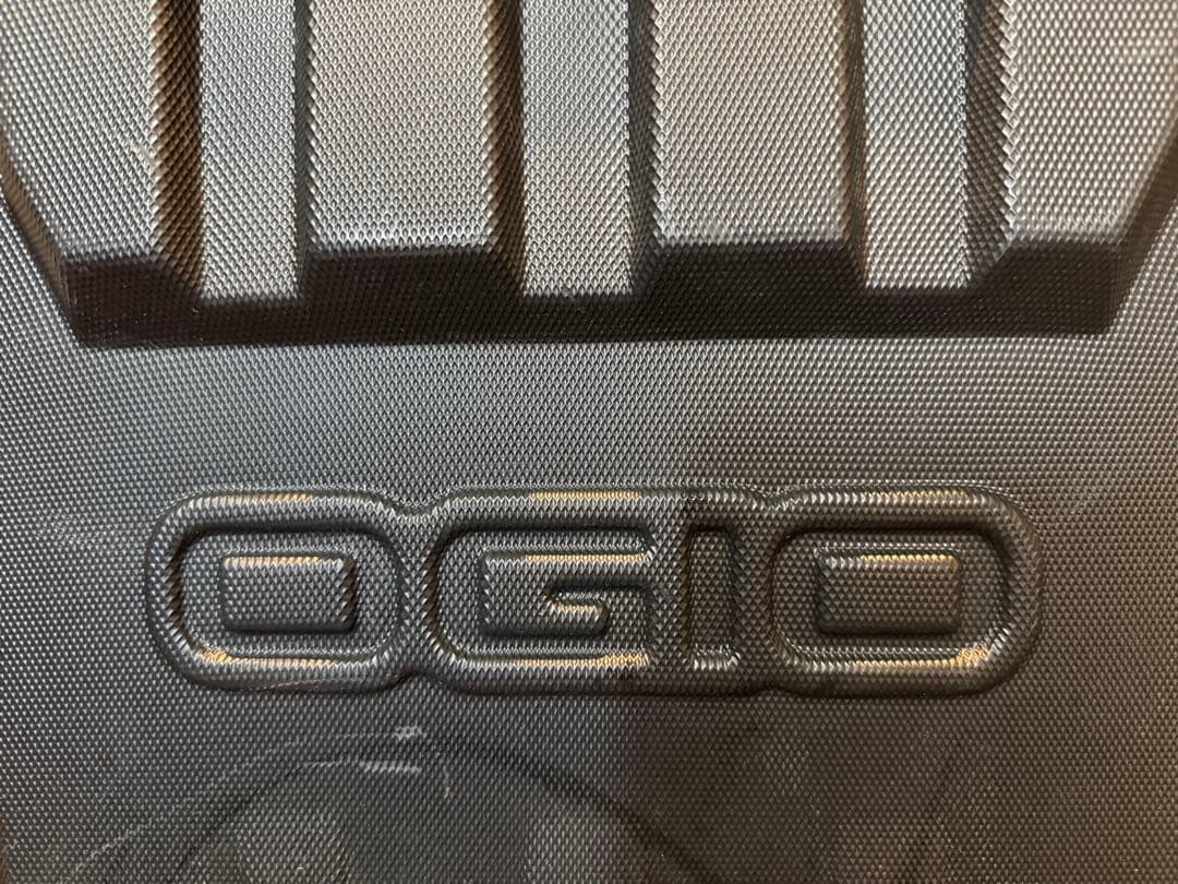 ▲BMWオジオ コラボOGIO SLED キャリーバッグ