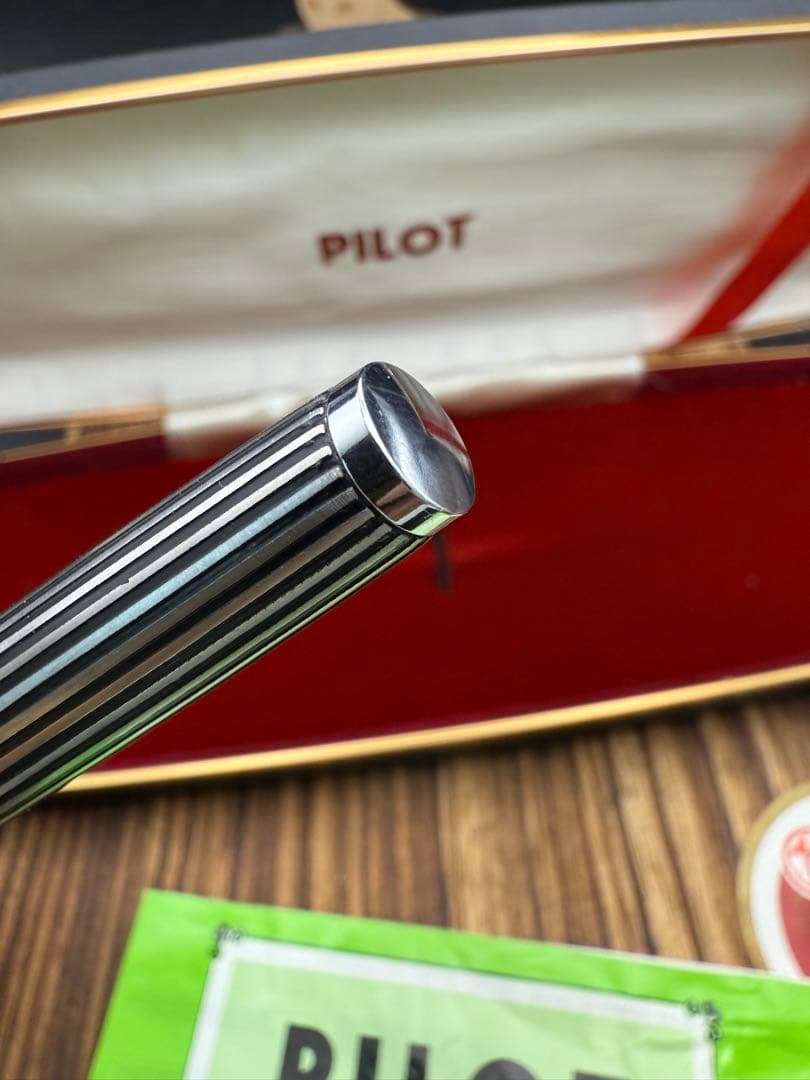 Pilot 万年筆 CUSTOM K-500SS 蝕刻ストライプ 18KWG F