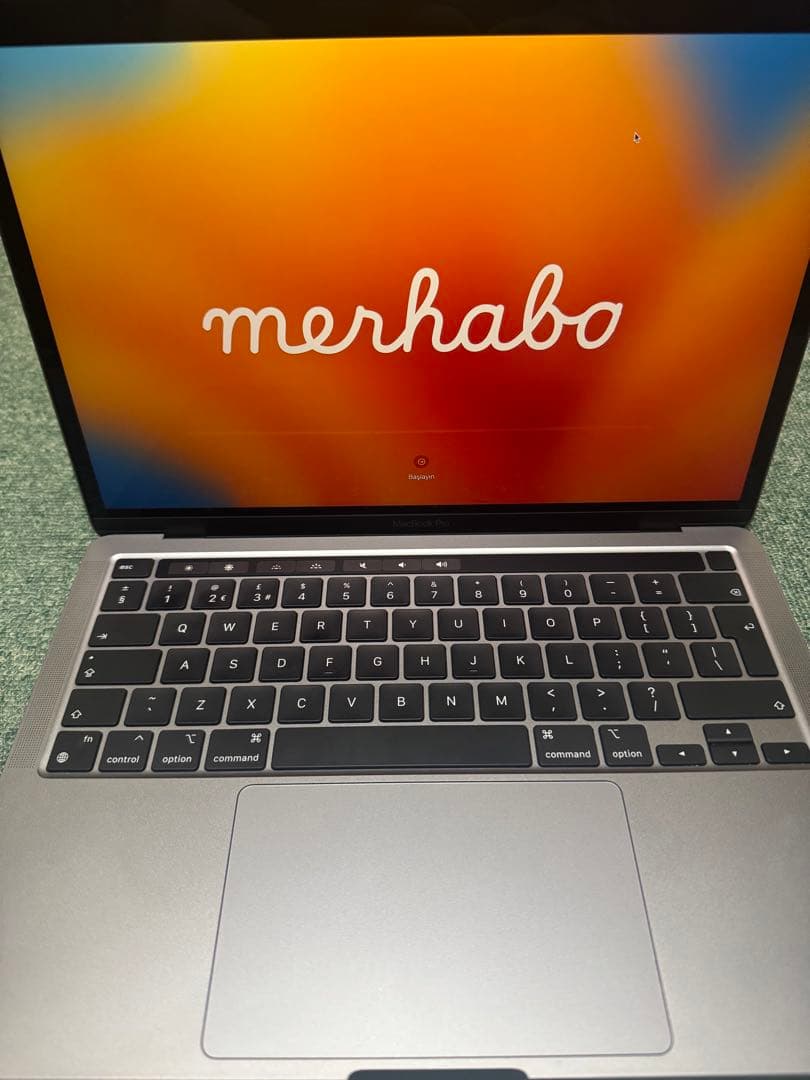 MacBook Pro 2022 M2 8GB 13インチ 付属品付き 箱付き