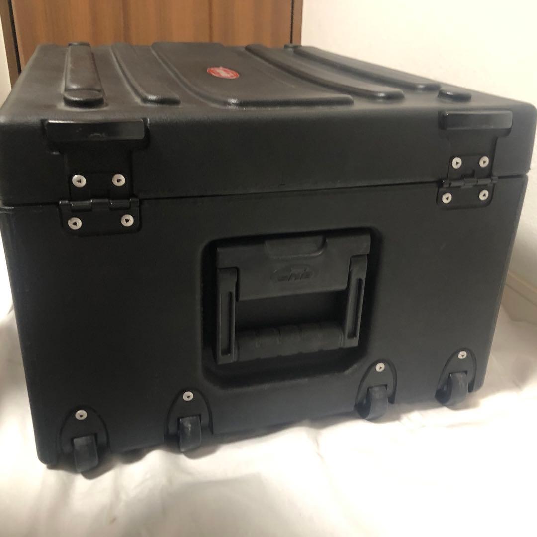 送料込★良品★SKB 4Uコンボラックケース キャスター キャリー 鍵付