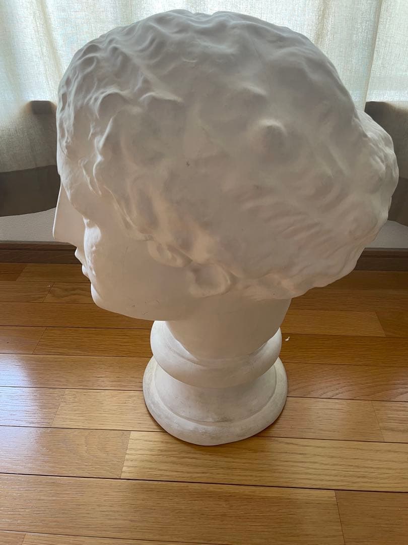 りん石膏像ラボルト