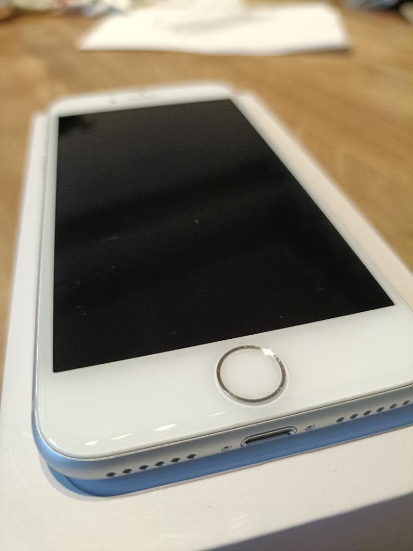 Apple iPhone 8 64GB ホワイト 本体