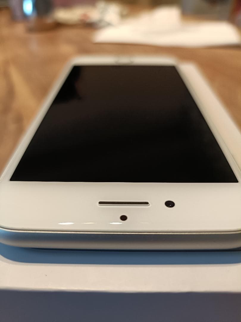 Apple iPhone 8 64GB ホワイト 本体