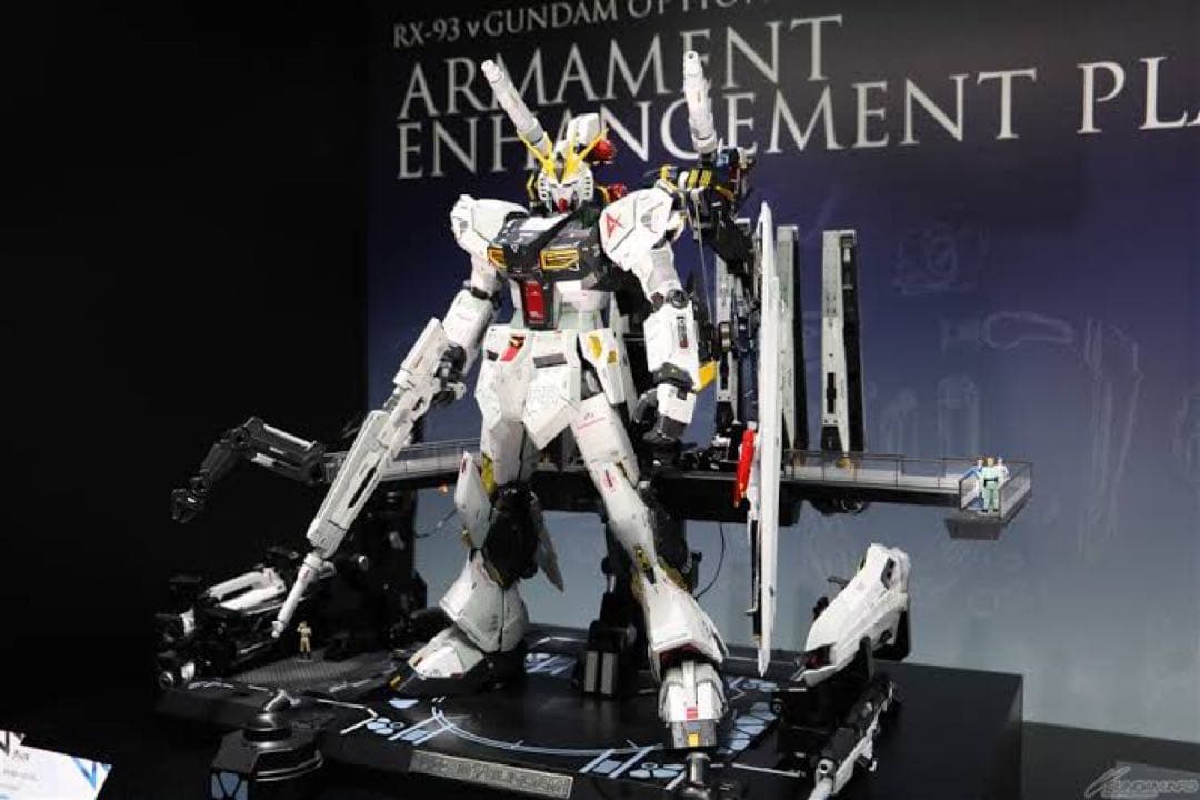 チ*式様 RX-93 v ガンダム 武装強化パーツ付き
