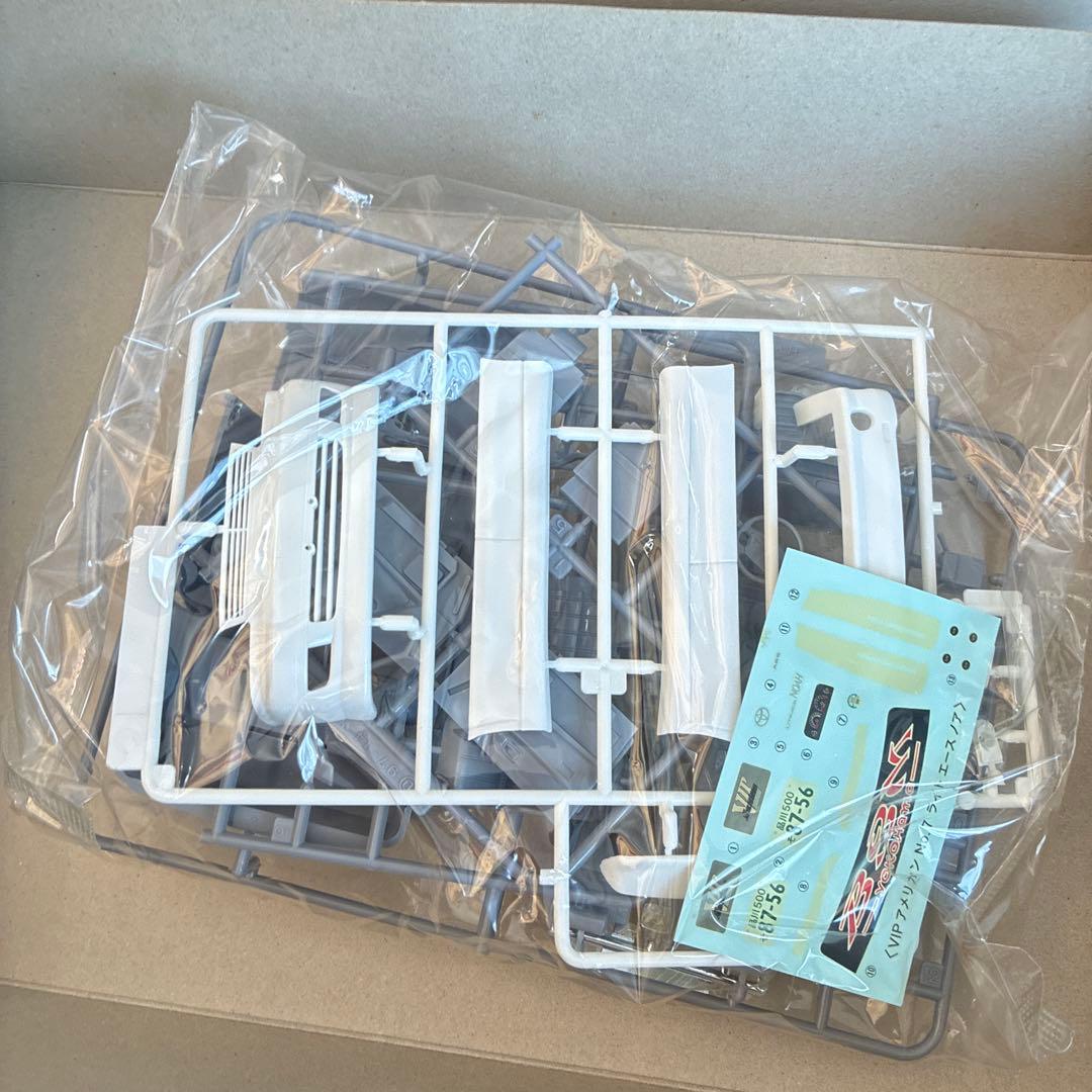 アオシマ。VIP American Liteace Noah希少品