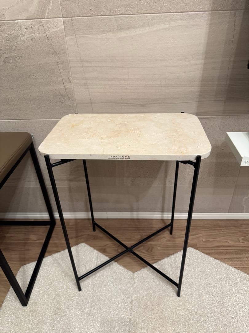 【美品】ZARA ザラホーム　マーブルサイドテーブル 　大理石