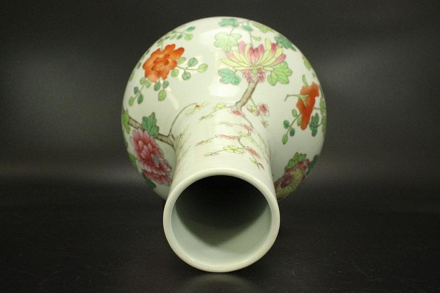 中国美術 色絵 草花紋 瓶 高40.5cm(BB495)