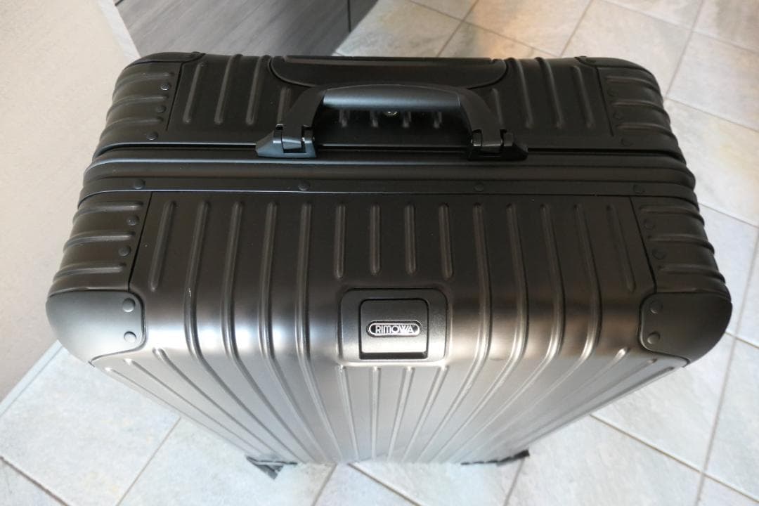 バッグ Rimowa stealth 82L