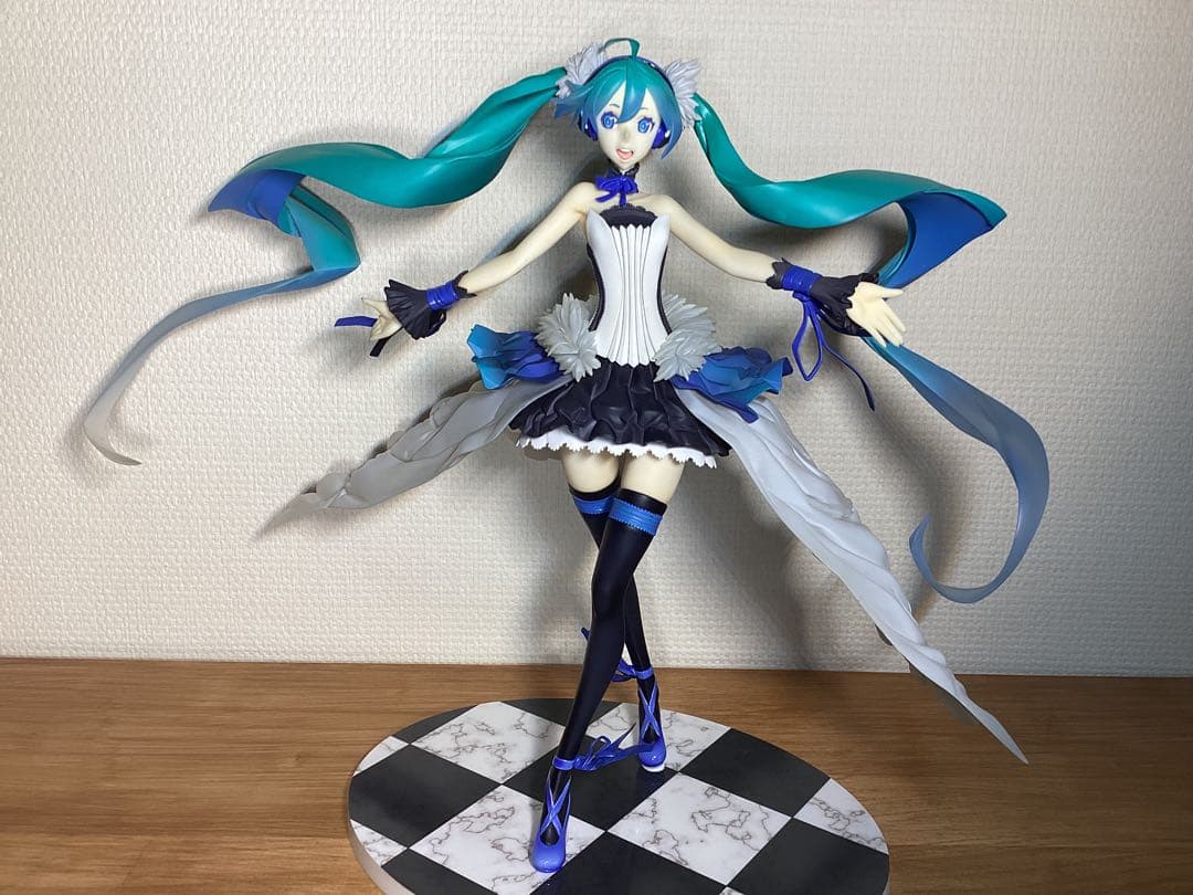 初音ミク フィギュア セブンスドラゴンTYPE2020 1/7スケール 中古品