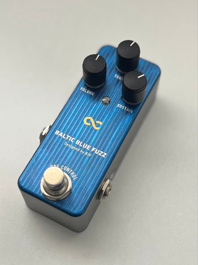 ギター One Control BALTIC BLUE FUZZ