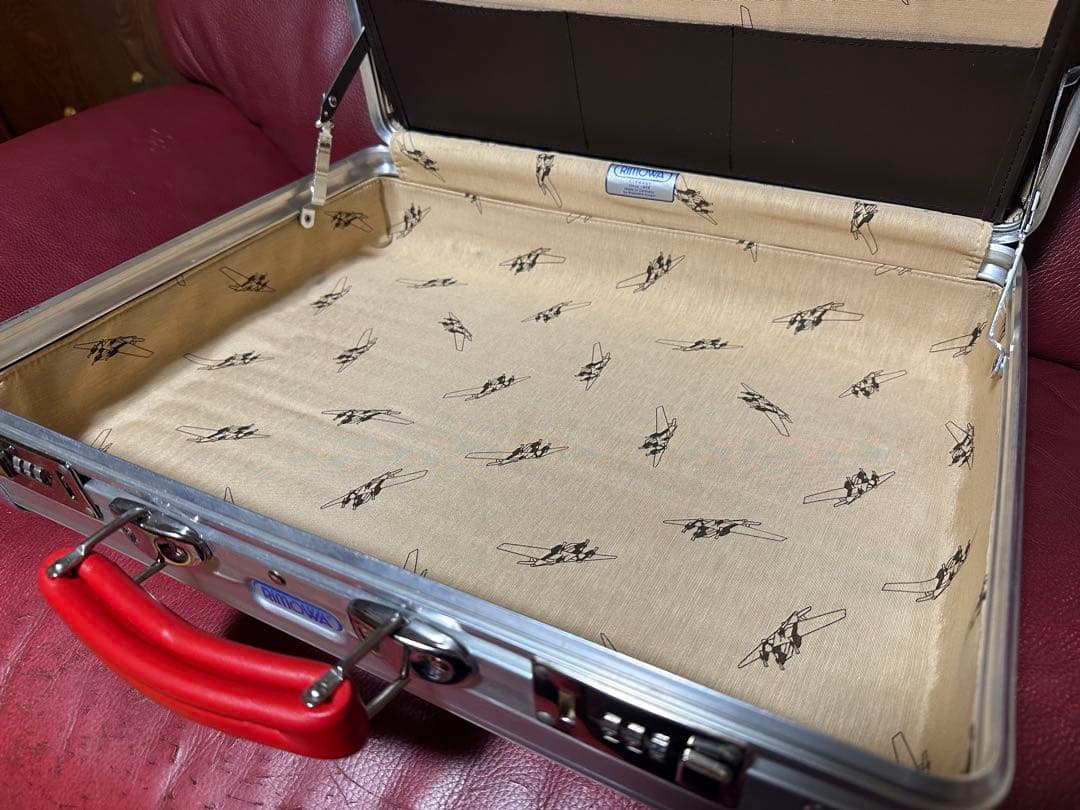 旅*は様 リモワ CLASSIC 976.12 アタッシュ　カスタム