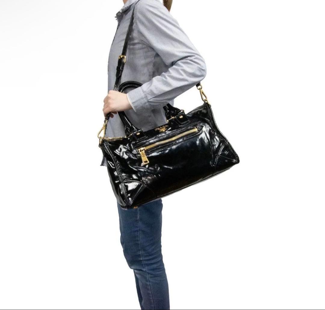 本物 プラダ 2WAYショルダー ハンドバッグ レディース エナメル 黒 肩掛け