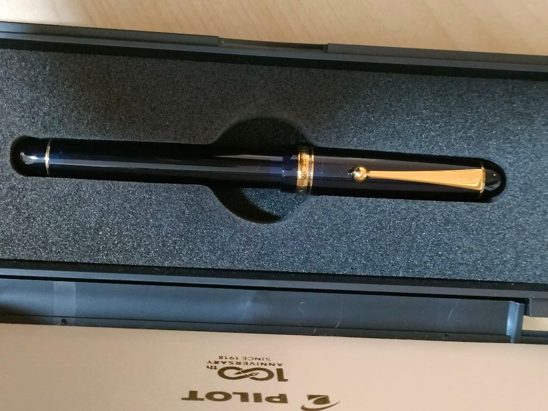 【新品未使用、非売品】PILOT 100周年記念 万年筆 黒 14K