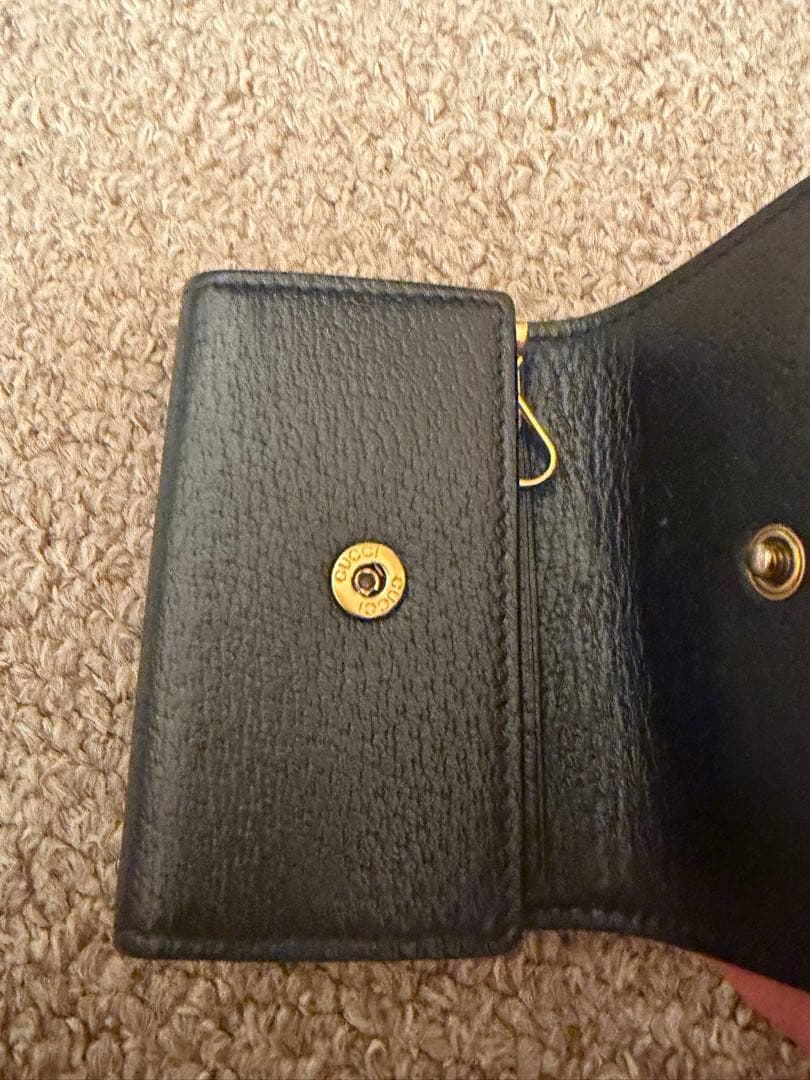 GUCCI レザーキーケース 黒