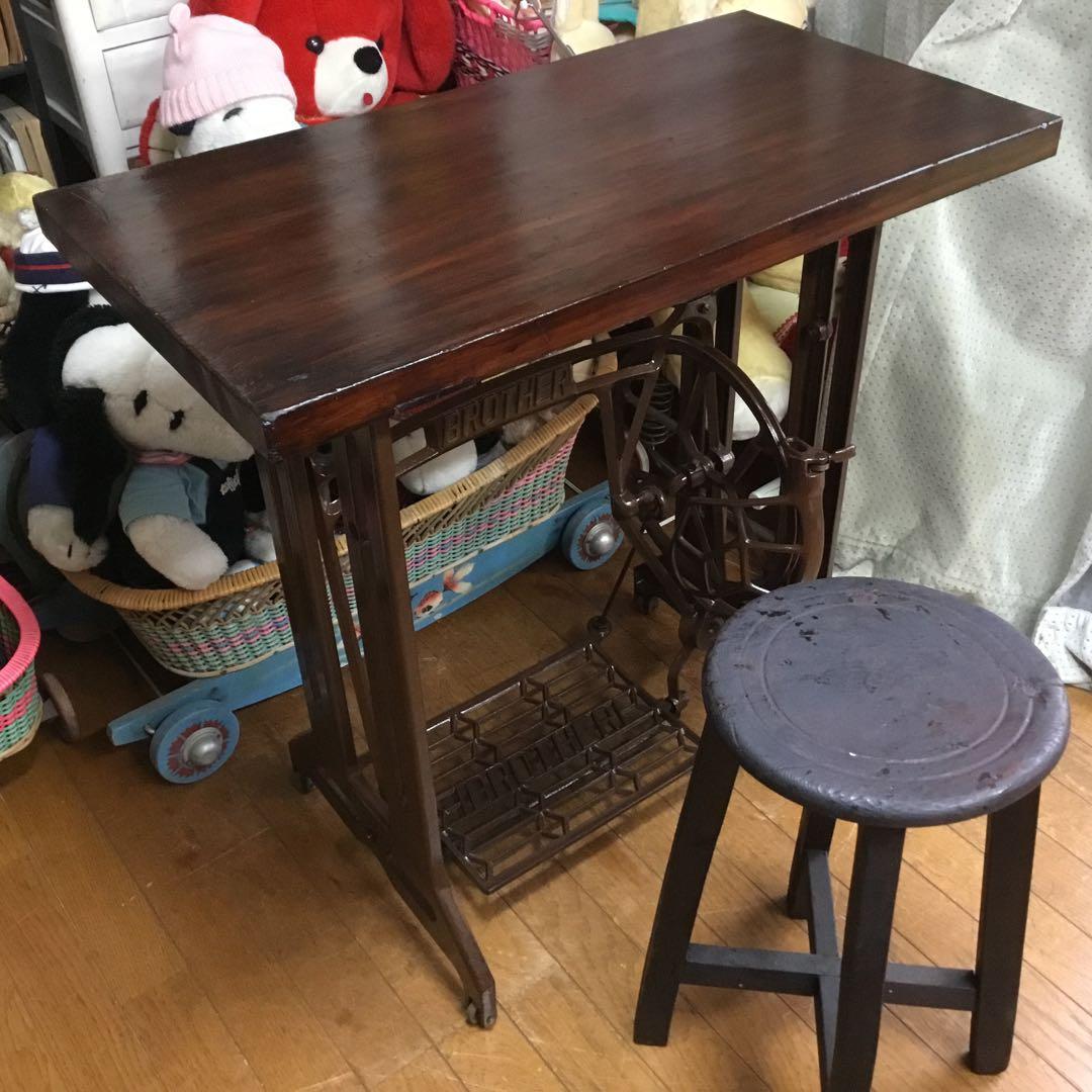 あやこ※アンティーク※BROTHER 足踏みミシン脚のテーブル　アイアン