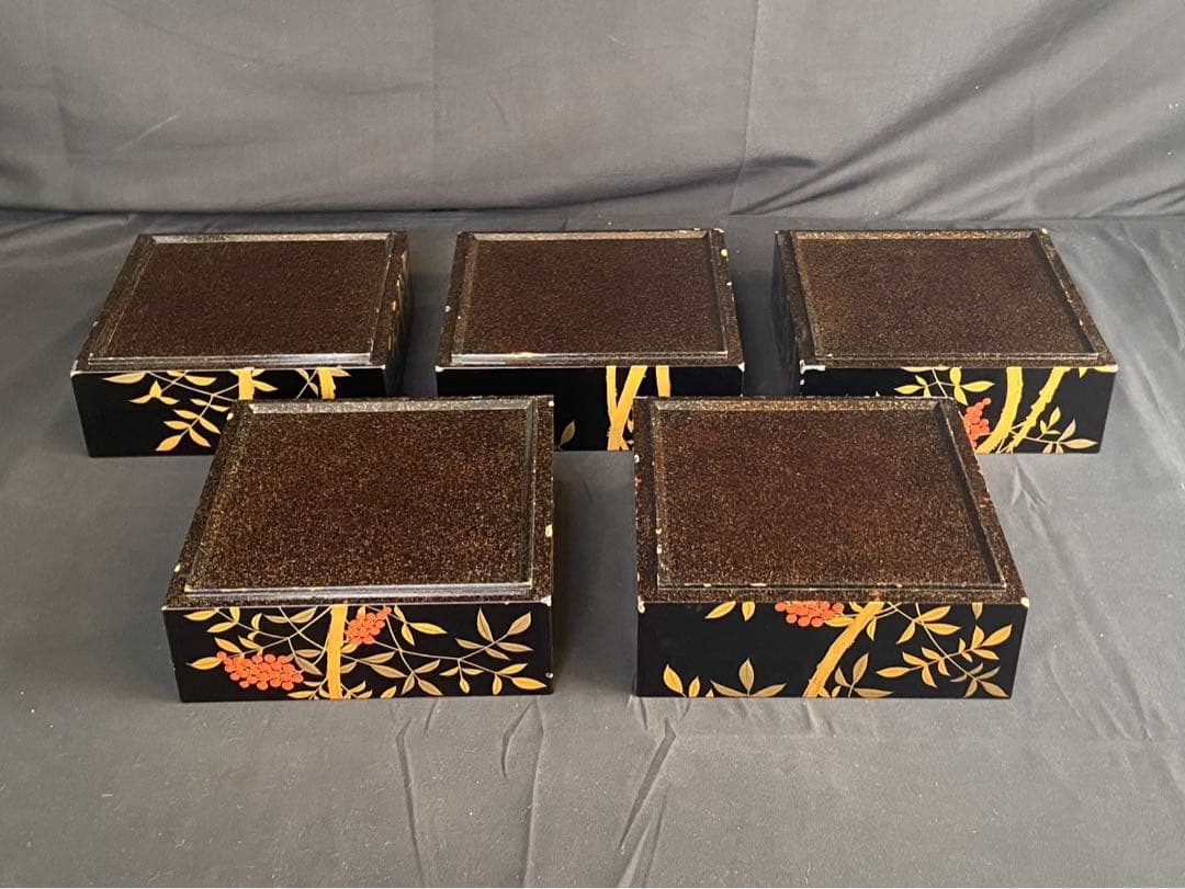 時代 南天蒔絵 黒塗内朱 五段重箱 二枚蓋 共箱 江戸末期 底梨地 / 輪島塗