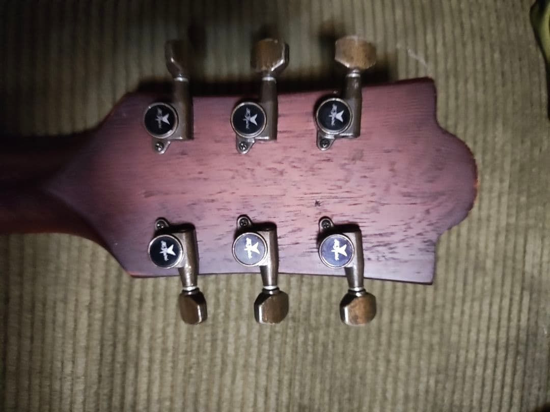 K.Yairiアコースティックギター 木製