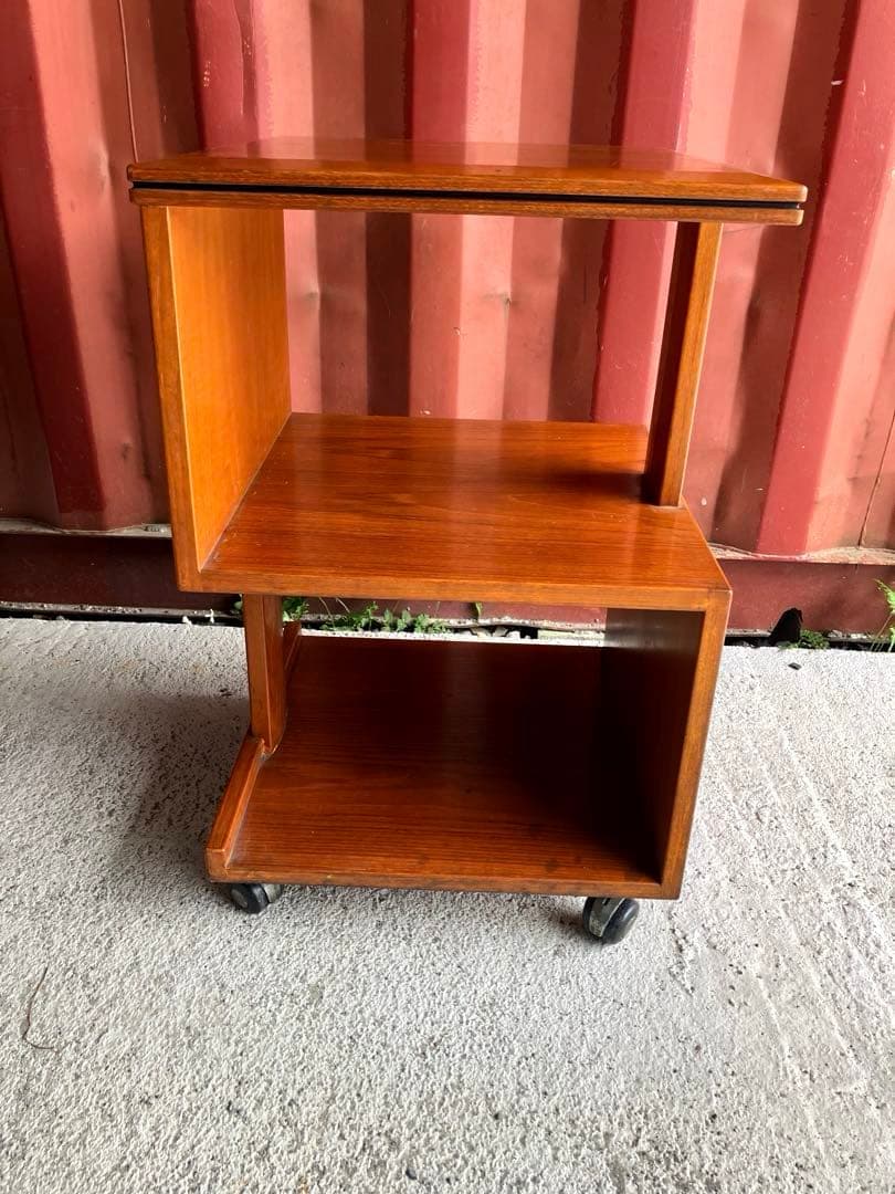 ミッドセンチュリーサイドテーブル