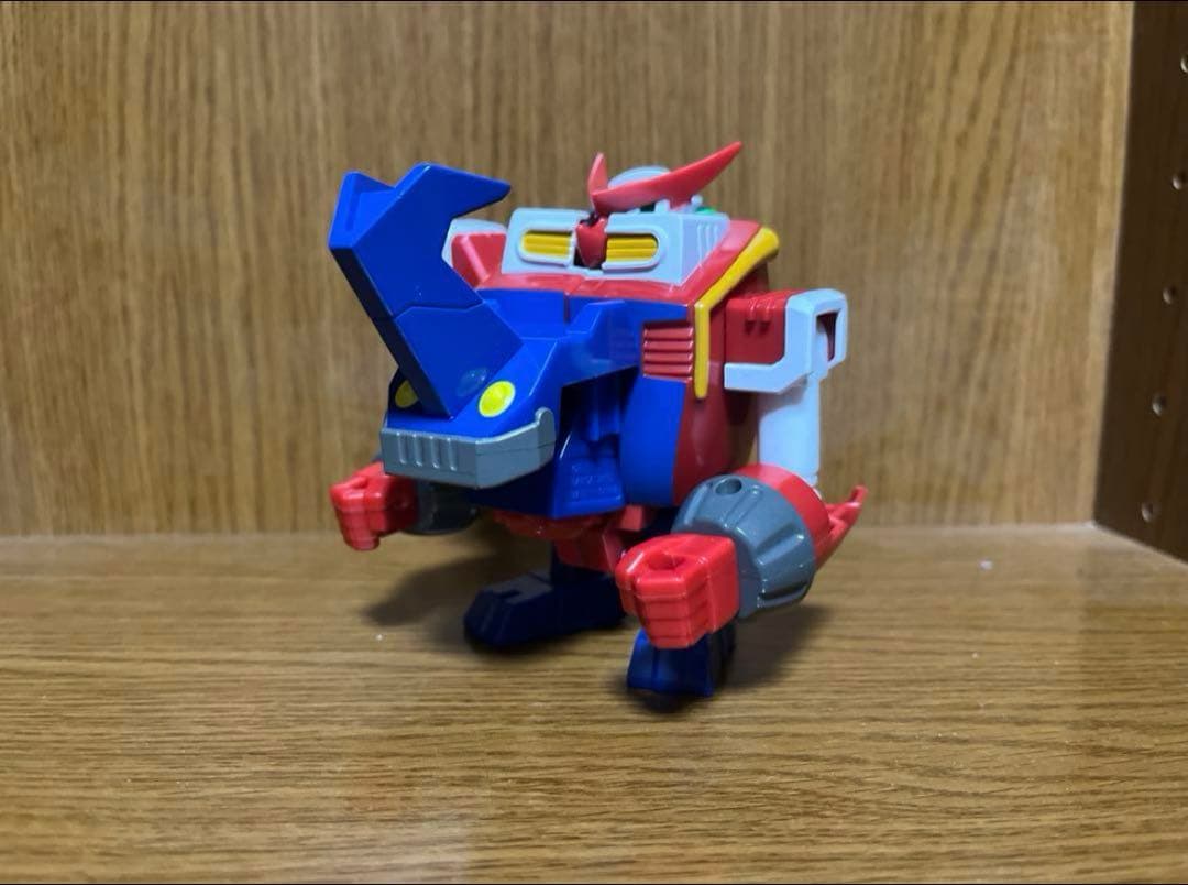 デジモンクロスウォーズ　デジモンクロスフィギュアシリーズ　シャウトモン　x5b