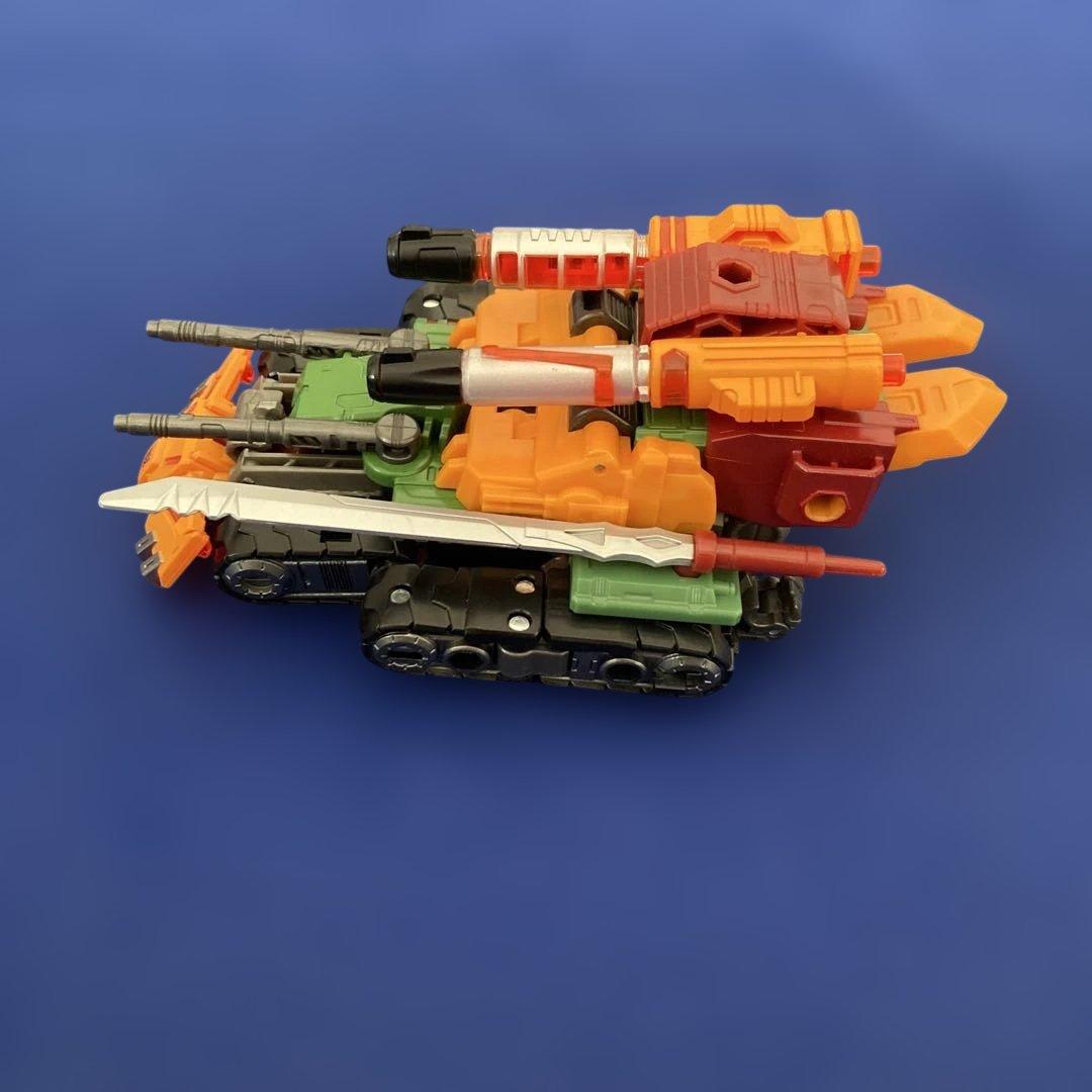 ブラジオン　トランスフォーマー レガシー エボリューション ハズブロ　海外版