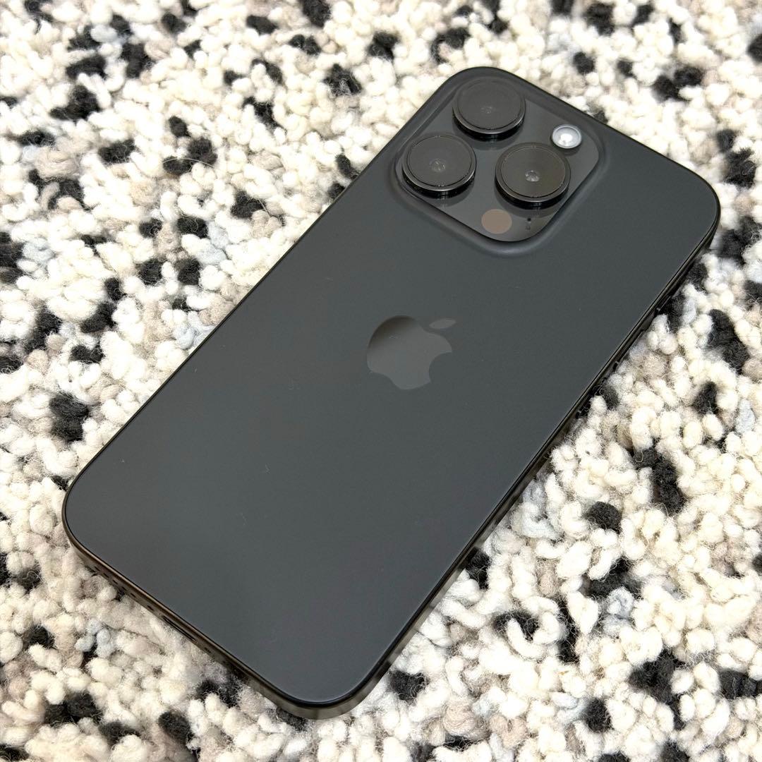Phone15Pro 256GB SIMフリー ブラックチタニウム
