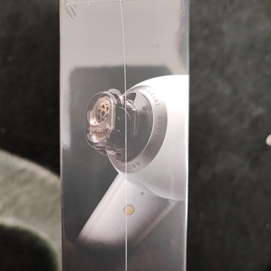 新品未開封・保証付 ANKER soundcore Liberty4 白