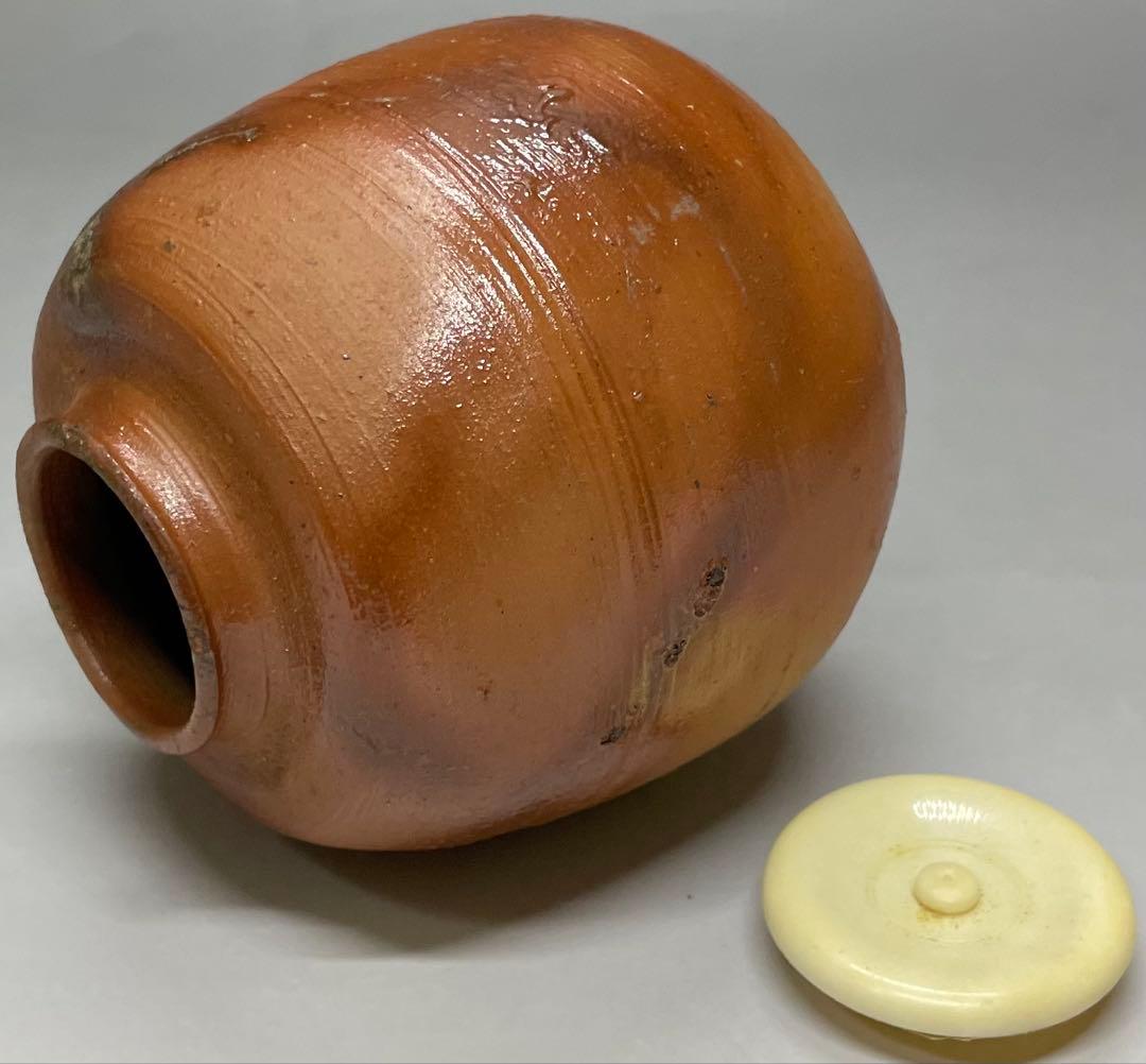 県指定重要無形文化財　山本雄一　備前茶入　共箱(四方桟盛蓋) 共布　栞　y2