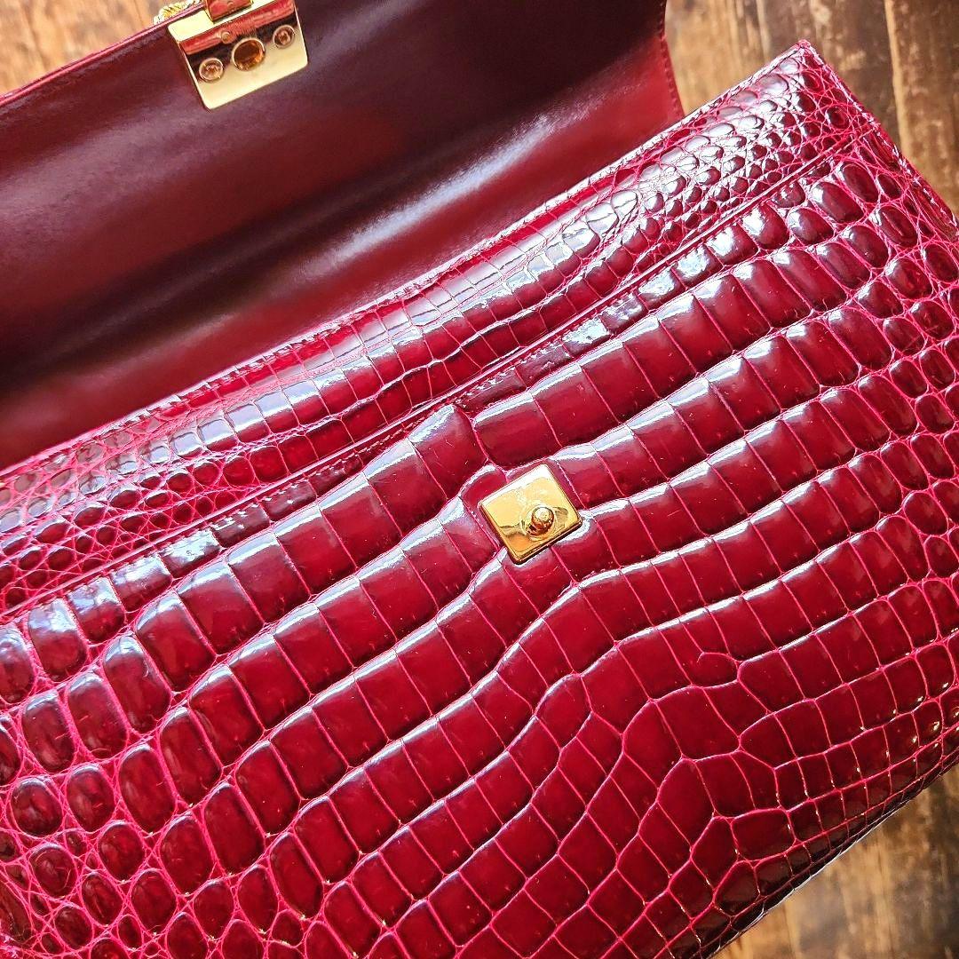 クロコダイル グレージング シャイニング ハンドバッグ