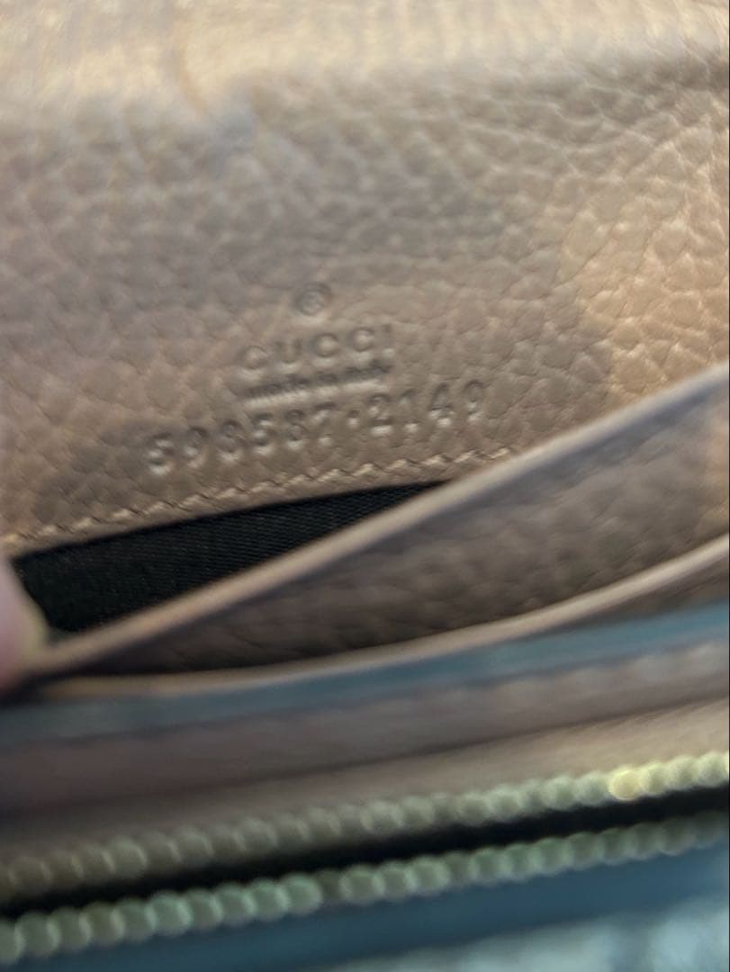 【yuu@フォロー割り実施中‼️様 】Gucci ミディアムウォレット