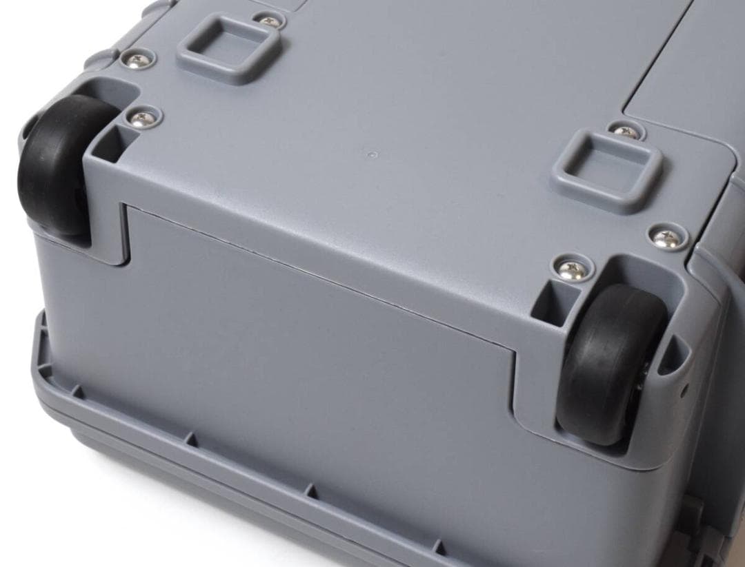 未使用 PELICAN AIR ペリカン 1535 ケース フォーム無しシルバー