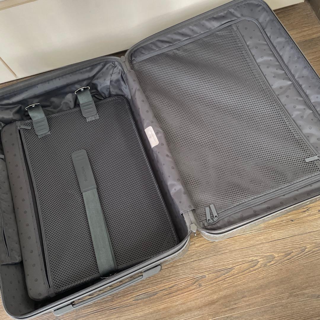 生涯保証 美品 RIMOWA ESSENTIAL キャビン 純正カスタムホイール