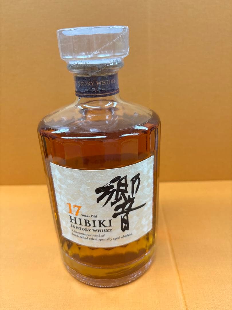 未開栓 サントリ一 響17年 古酒700ml 43% 箱なし