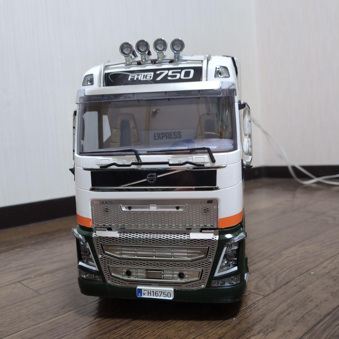 タミヤ1/14ボルボFH16　キャブサス＋リーフサスのグローブ