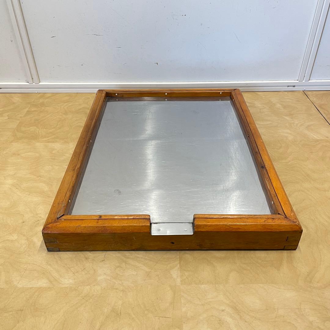 木枠ストーブ台① ビンテージ アンティーク レトロ 飾り台 花台