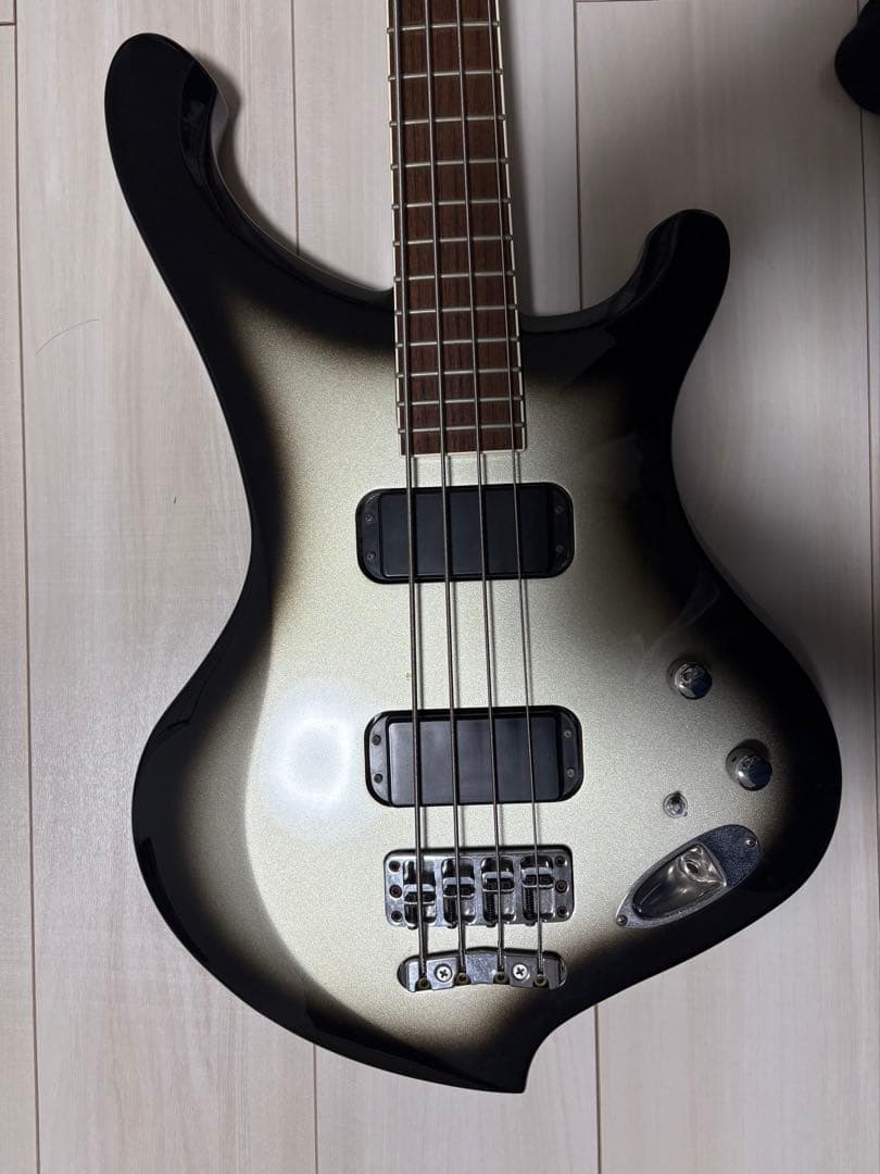 ベース FERNANDES KRS-TRUTH Janne Da Arc ka-yu