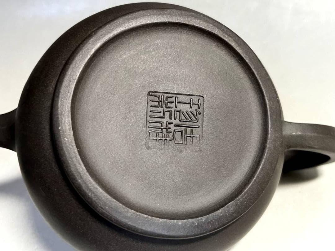 急須■周桂珍制 紫砂壺 紫泥 後手 菊花摘み 中国古美術 古玩 唐物 時代骨董■