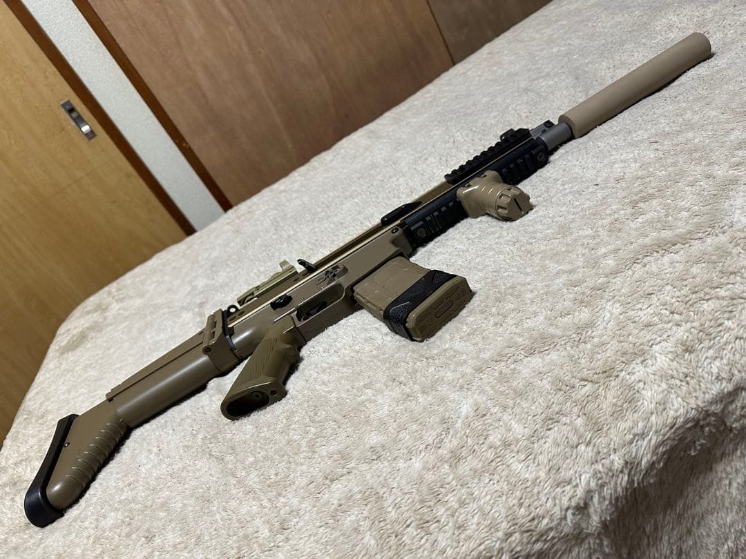 次世代電動ガン東京マルイ SCAR-L【FDE/タンカラー】