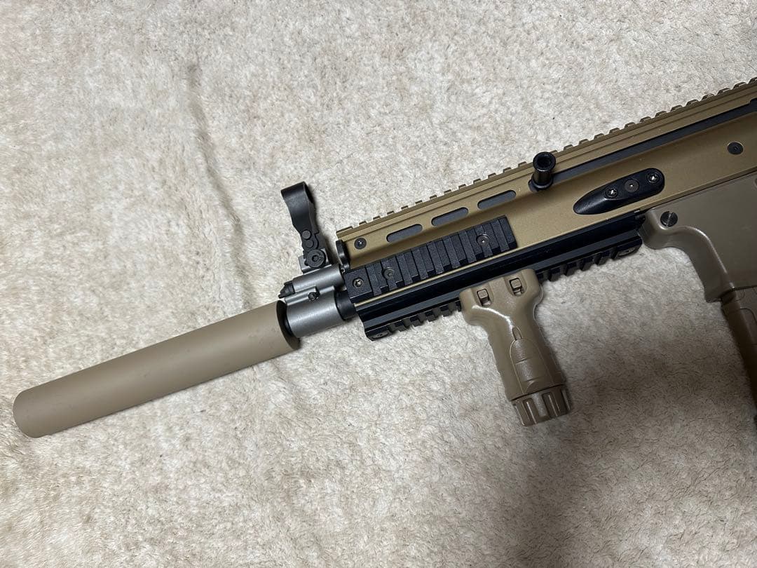 次世代電動ガン東京マルイ SCAR-L【FDE/タンカラー】