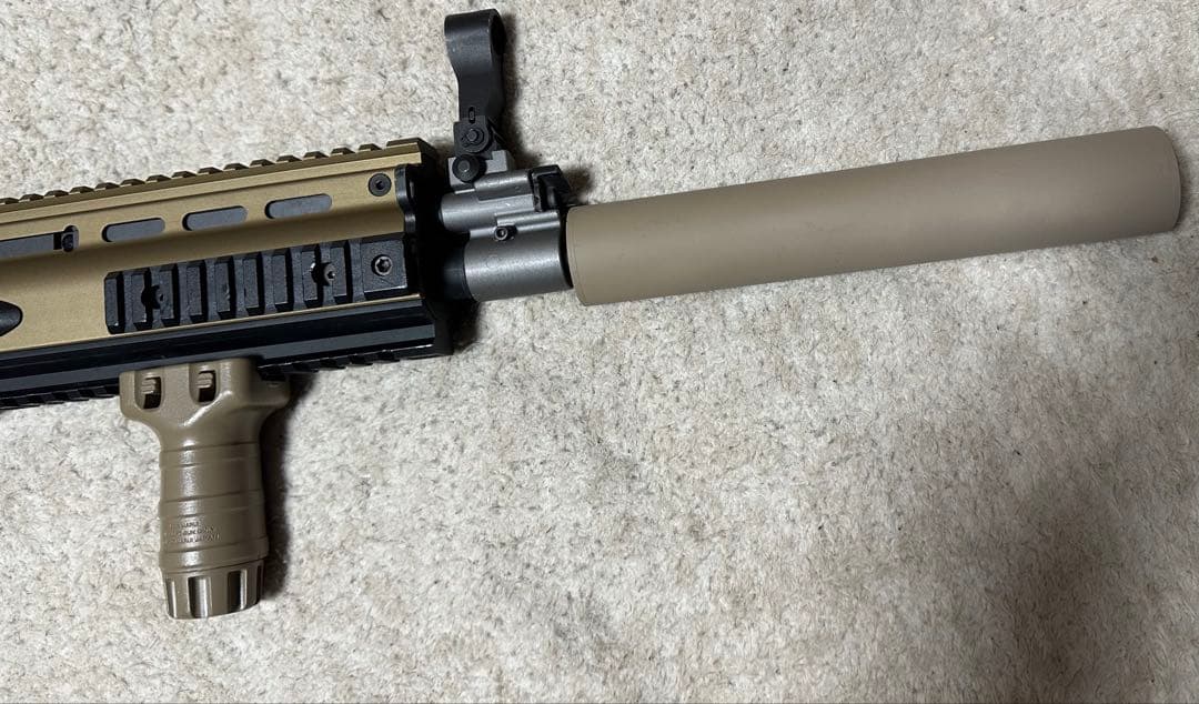 次世代電動ガン東京マルイ SCAR-L【FDE/タンカラー】