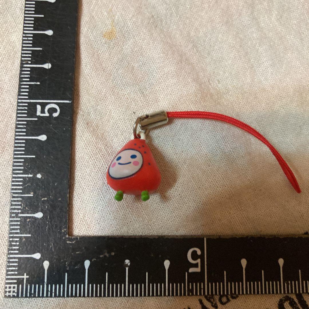 イチゴ　ストラップ　可愛い