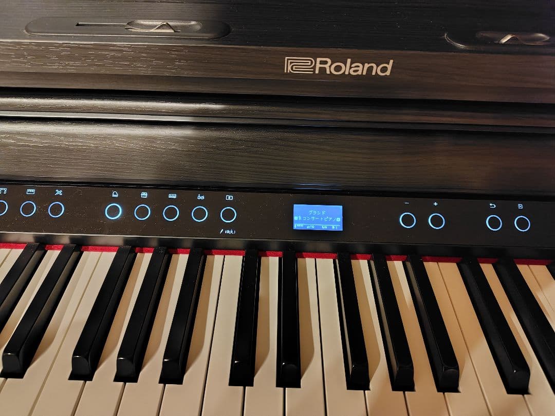 電子ピアノ　Roland ローランド