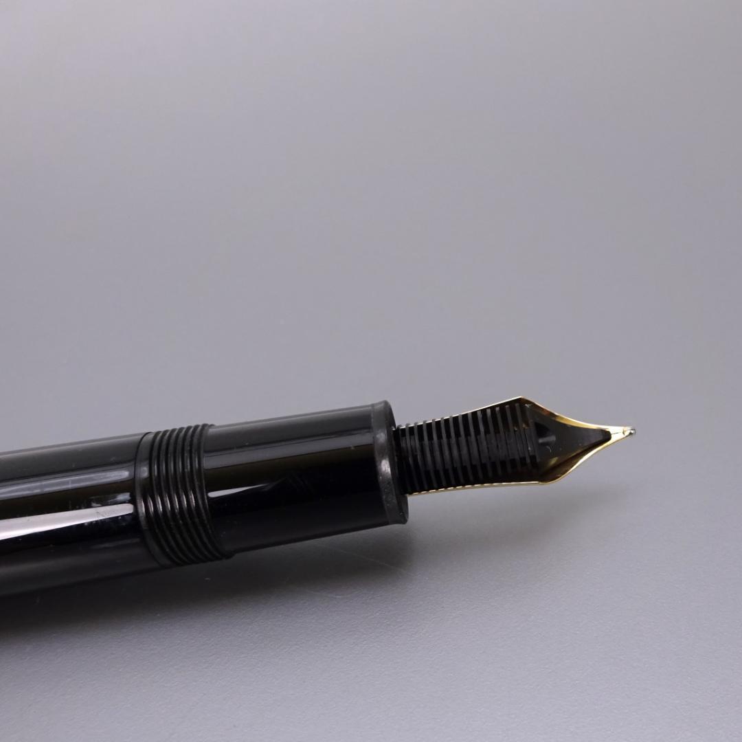 本物美品■モンブラン■万年筆 マイスターシュテュック 太めモデル 14K M