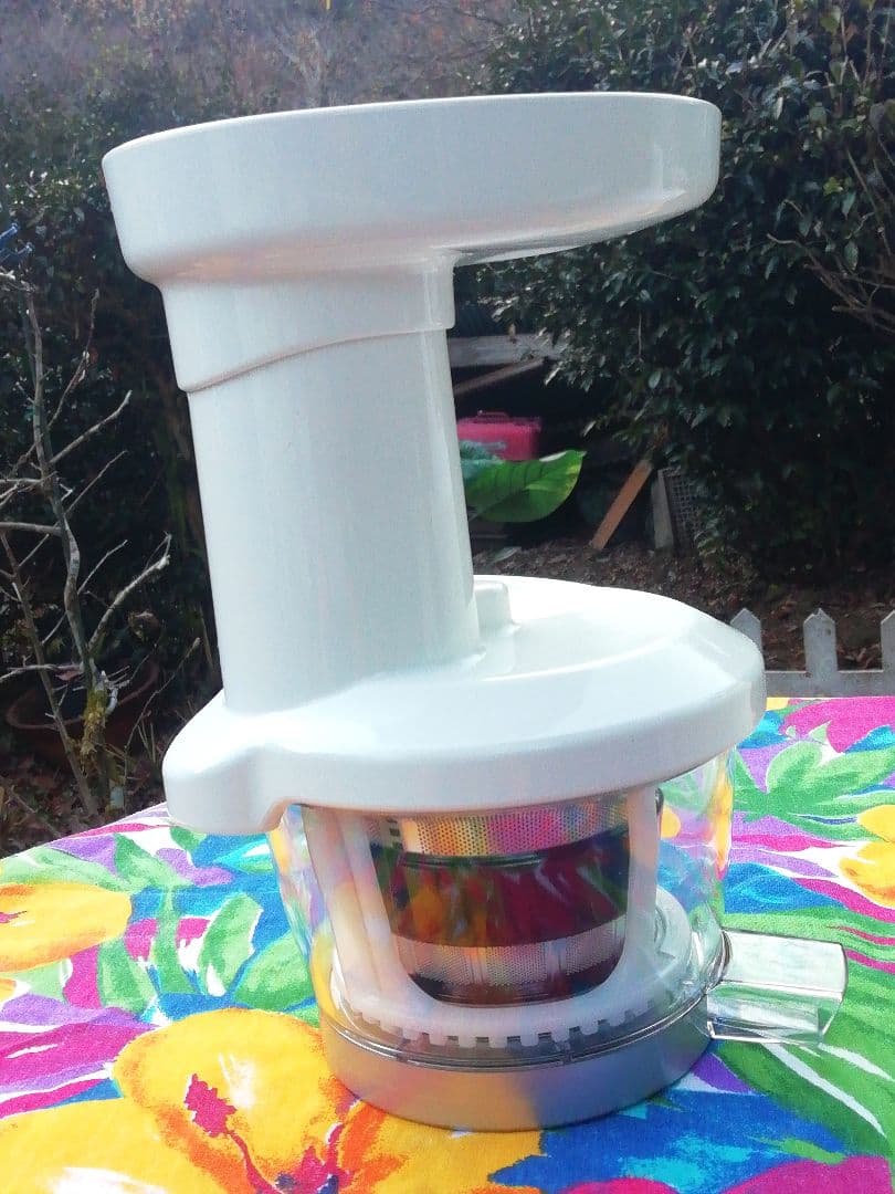 ジューサーの最高峰/ ヒューロムスロージューサー/ 未使用/ HU-400