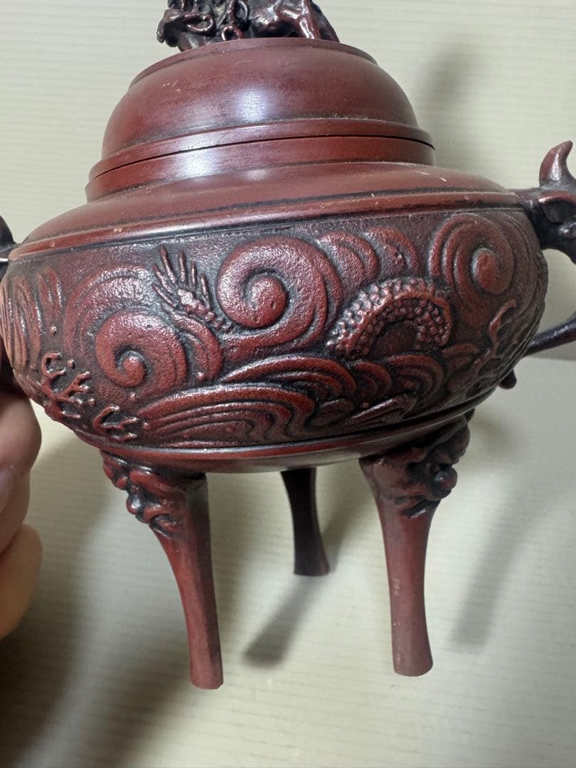 2137 吉秀 銘 獅子摘蓋 龍文 竜地紋 鋳銅 三つ足　香炉