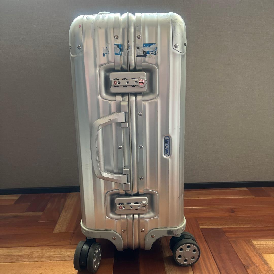 RIMOWA アルミニウム製キャリーケース 中型