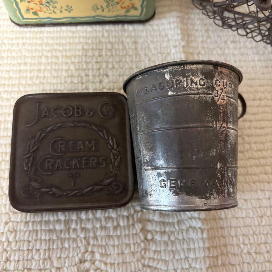 アンティーク　ショコラムニエ　TIN缶セット