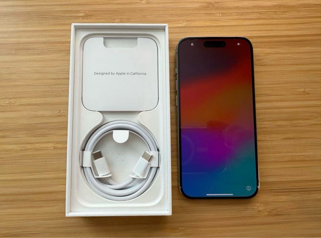 【良品】iPhone15 Pro 256GB SIMフリー