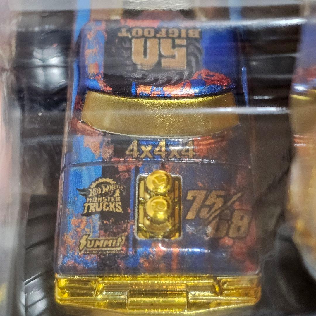 ホットウィール　モンスタートラック　ビッグフット　50周年　ゴールド