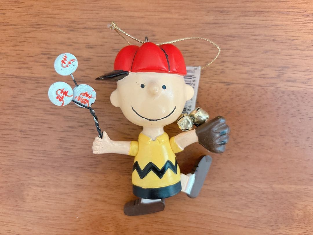 スヌーピー　PEANUTS オーナメント　ルーシー　チャーリーブラウン